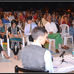 Poet Arthur Binard and poet Kumar Ambuj in conversation during the event ‘Beyond Boundaries… a dialogue between two poets’